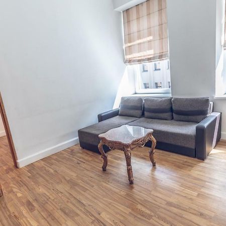 Modern 2-Room Flat In The City Center Šiauliai Exterior foto